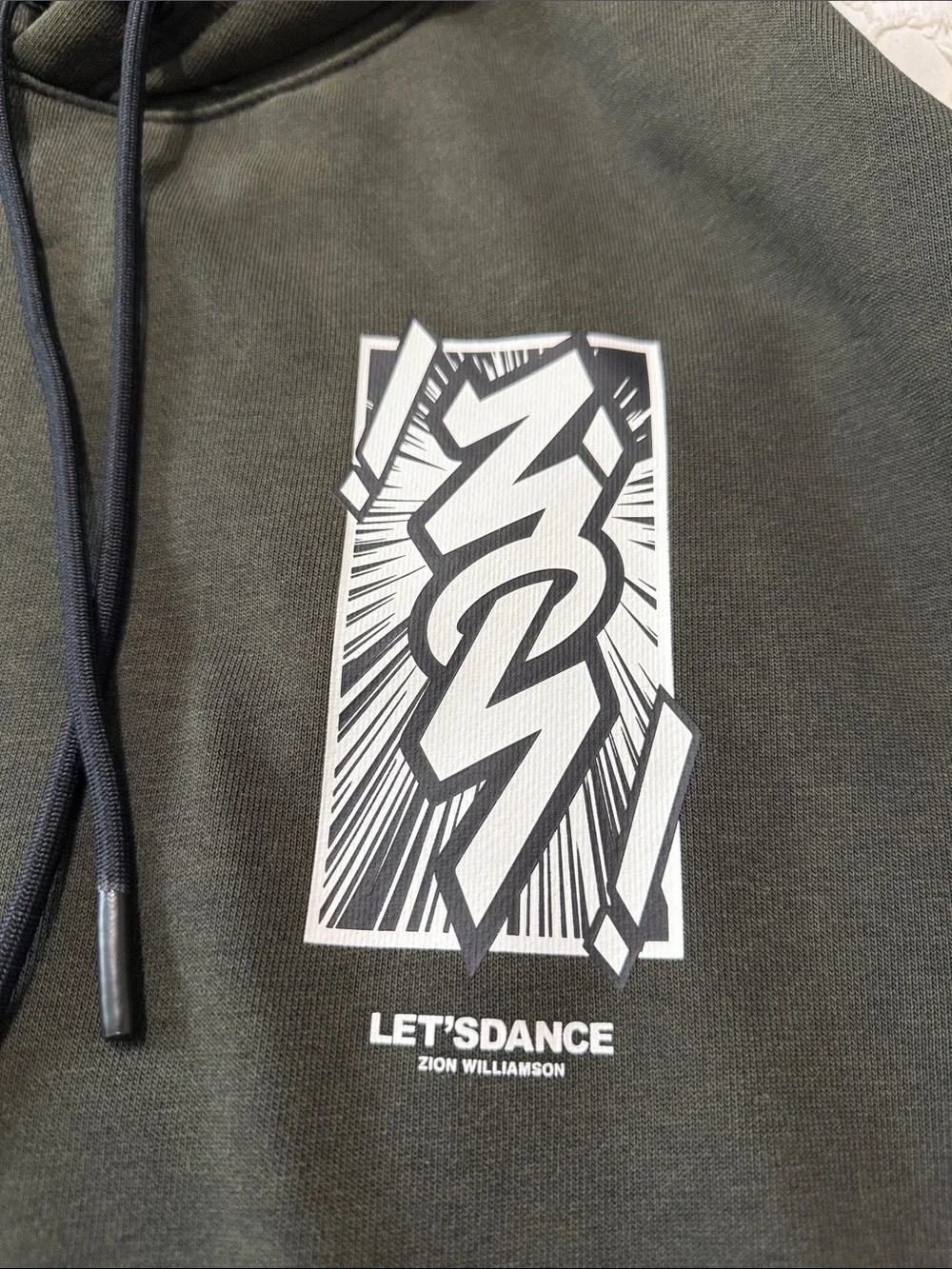 Jordan Zion Dri-FIT Performance Fleece Hoodie Olive Green Men’s Size Small